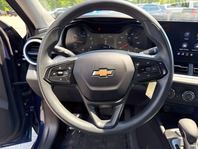 Used 2024 Chevrolet Trax LS w/ LS Convenience Package FWD image 19