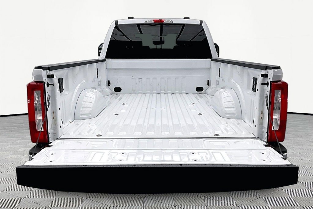 Certified 2025 Ford F350 XLT w/ FX4 Off-Road Package AWD/4WD image 18