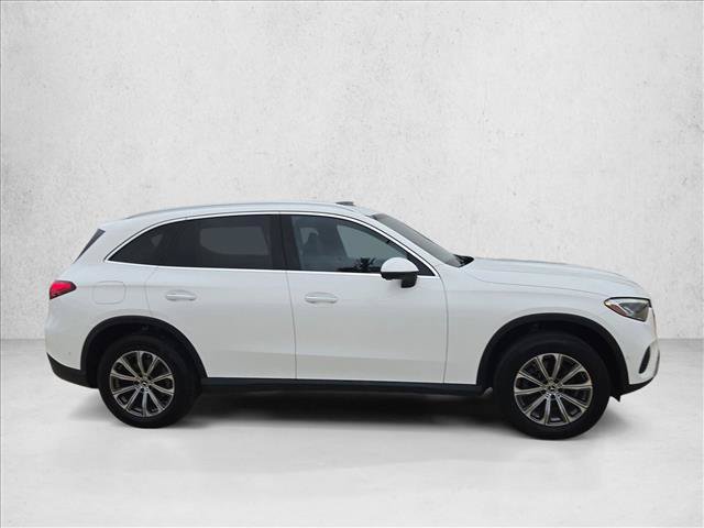 Used 2024 Mercedes-Benz GLC 300 w/ Winter Package image 4