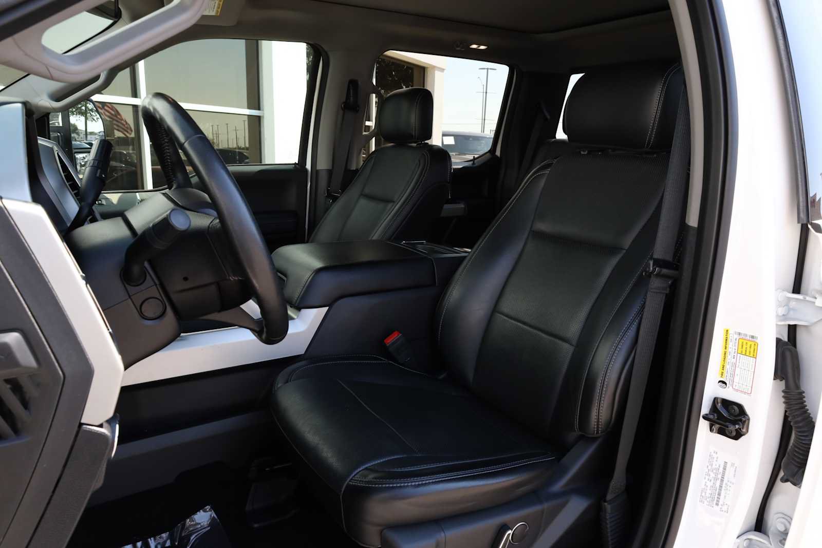 Used 2018 Ford F250 Lariat w/ Lariat Ultimate Package AWD/4WD image 41