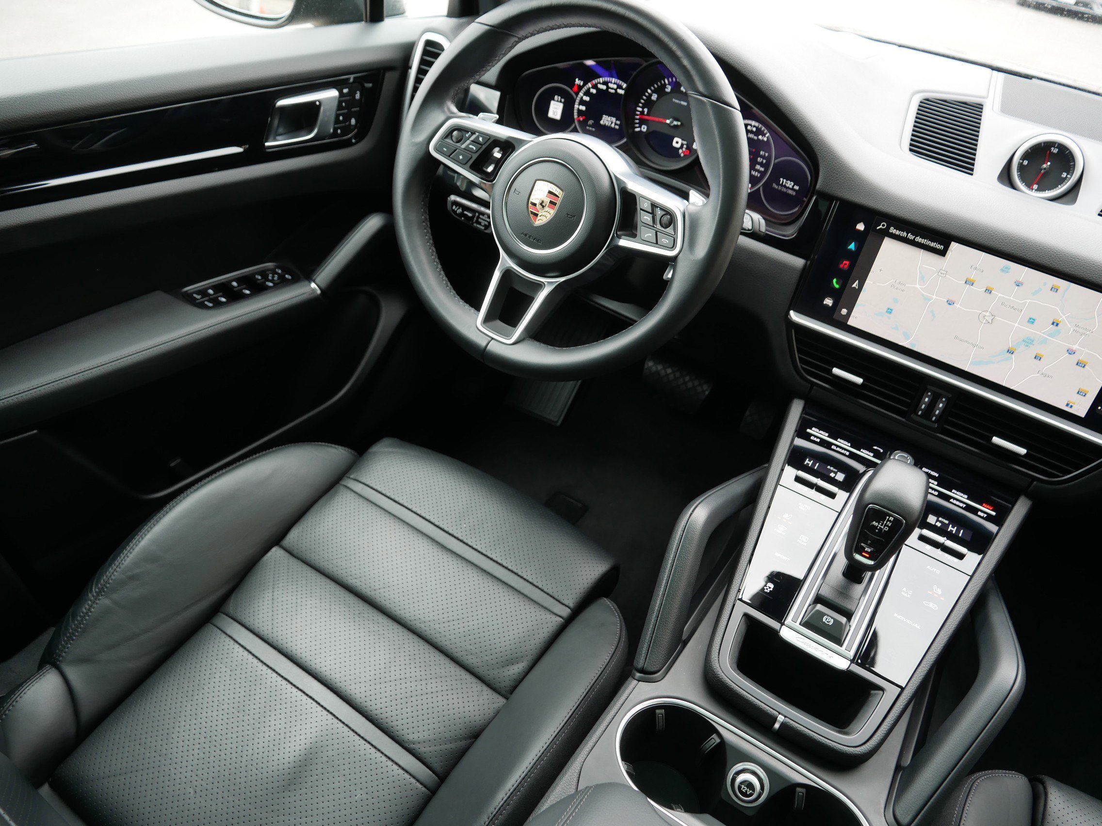 Used 2023 Porsche Cayenne image 9