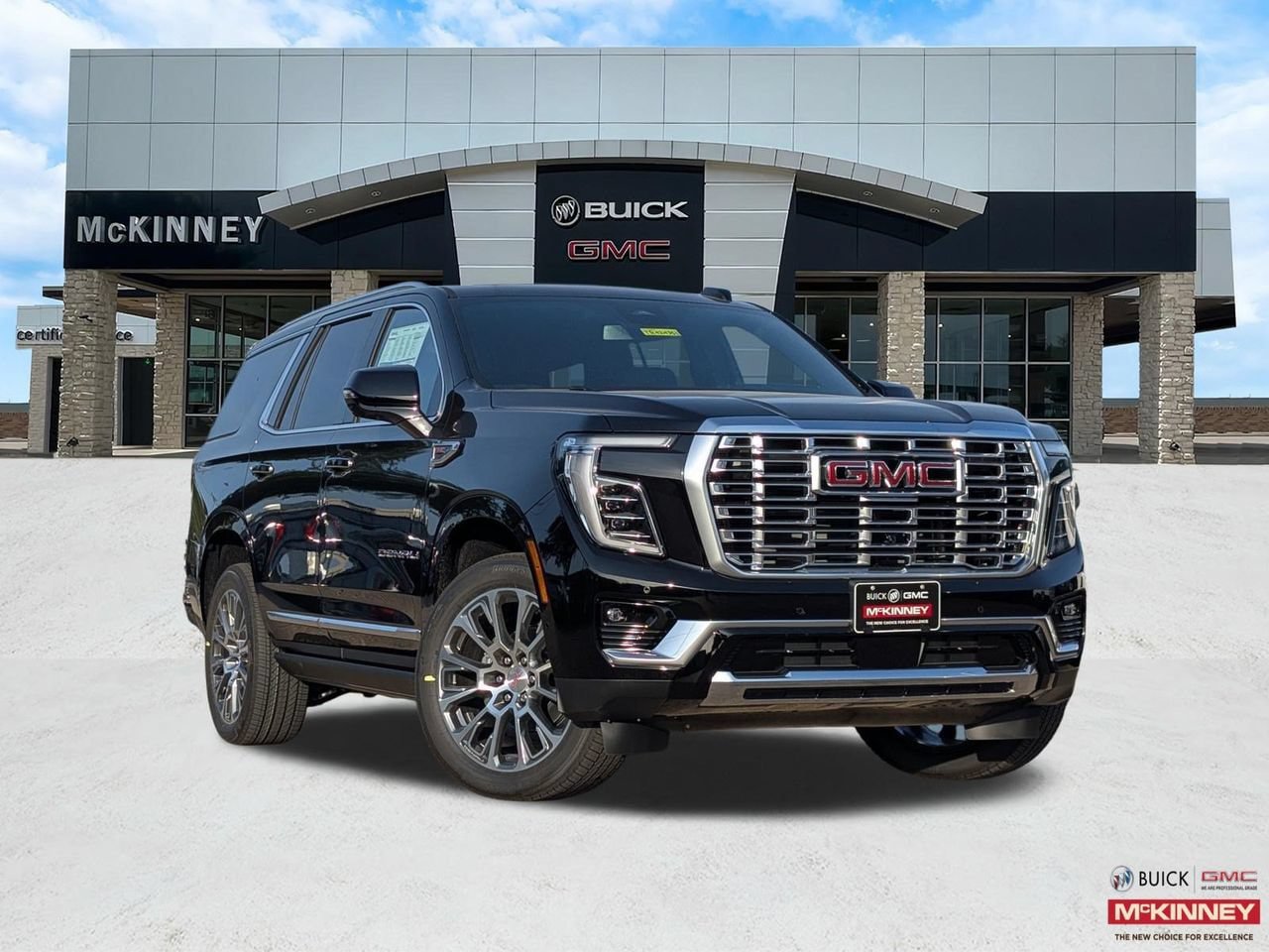 New 2026 GMC Yukon Denali w/ Sun & Power Step Package