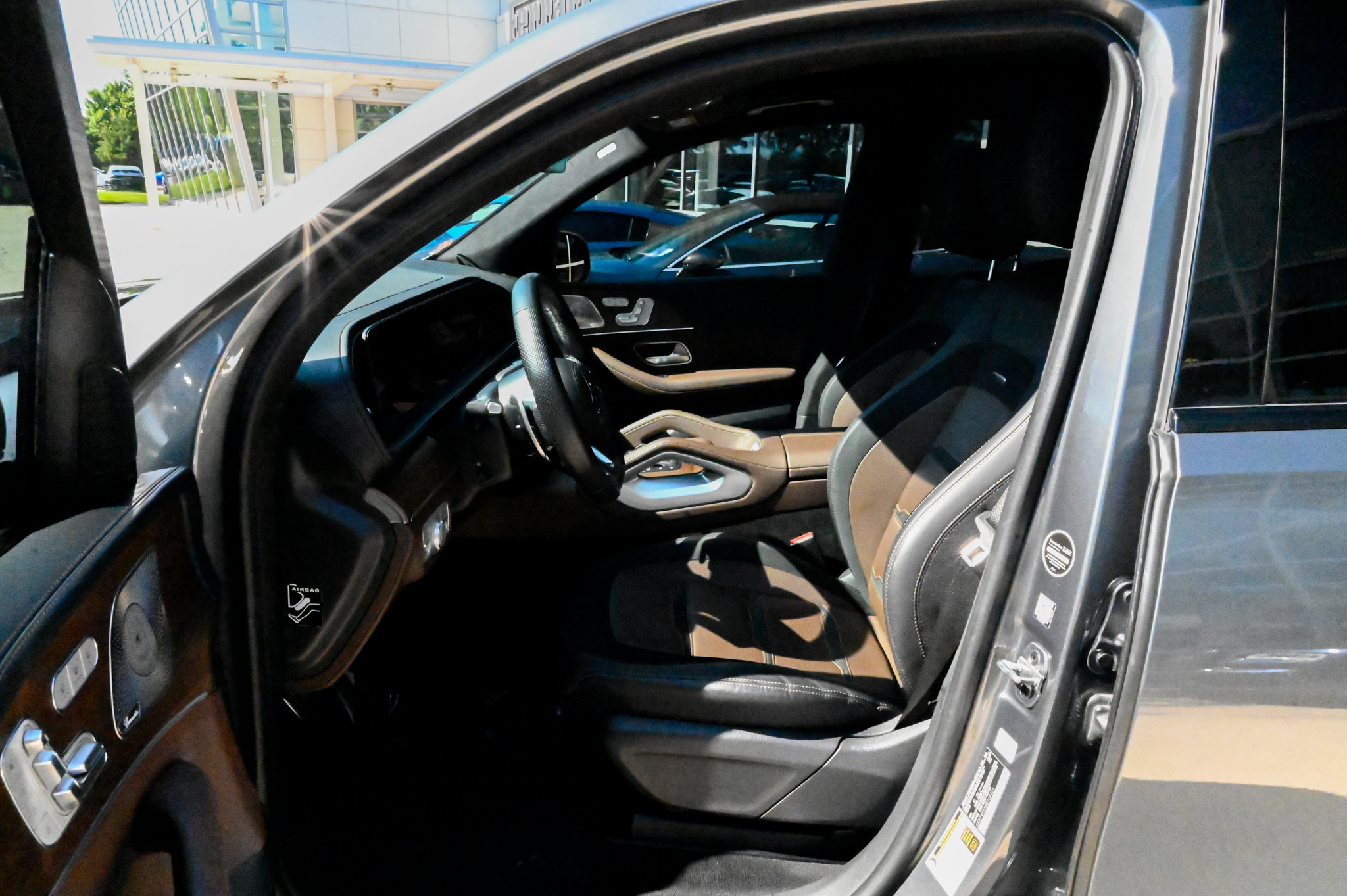 Used 2024 Mercedes-Benz GLS 63 AMG 4MATIC image 17