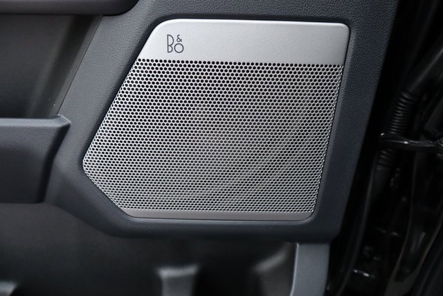 New 2026 Ford F250 Lariat w/ Black Appearance Package image 27