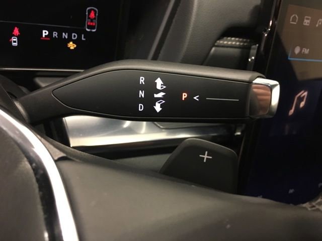 Used 2025 GMC Terrain Elevation image 29