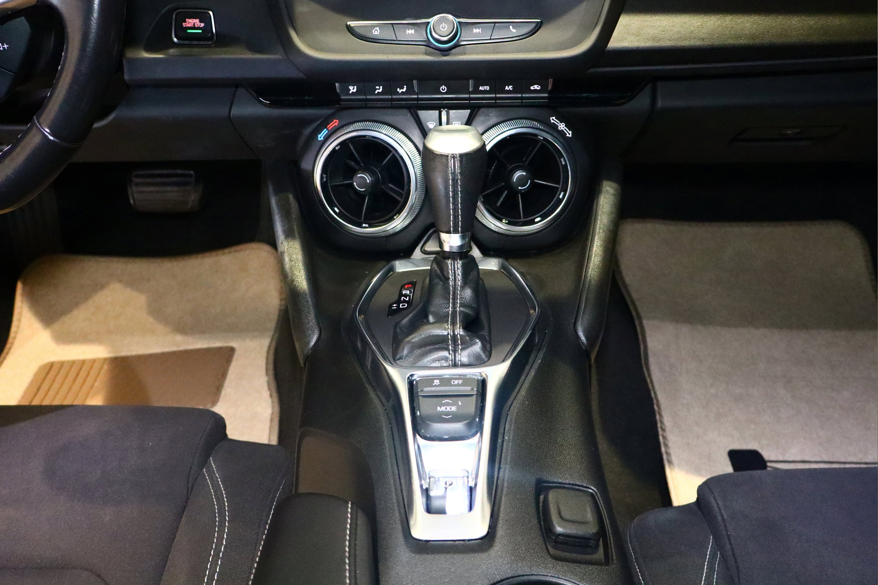 Used 2020 Chevrolet Camaro LT image 20