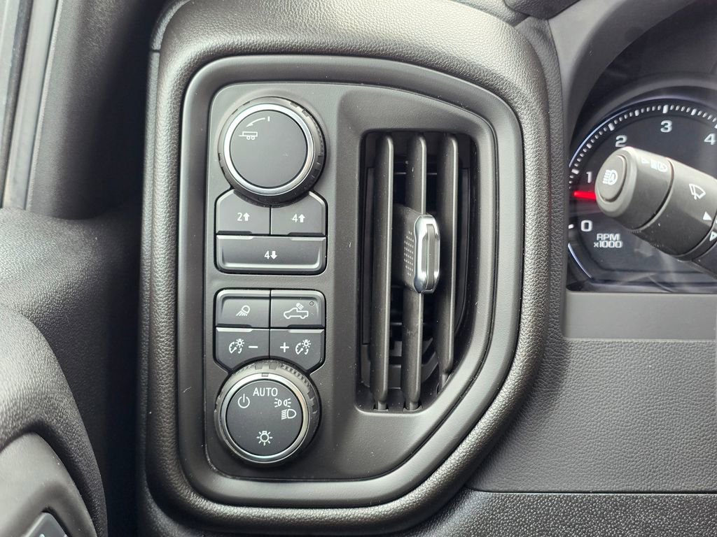 Used 2025 Chevrolet Silverado 3500 W/T w/ WT Convenience Package image 28