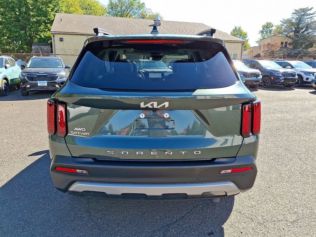 Certified 2022 Kia Sorento X-Line EX image 5