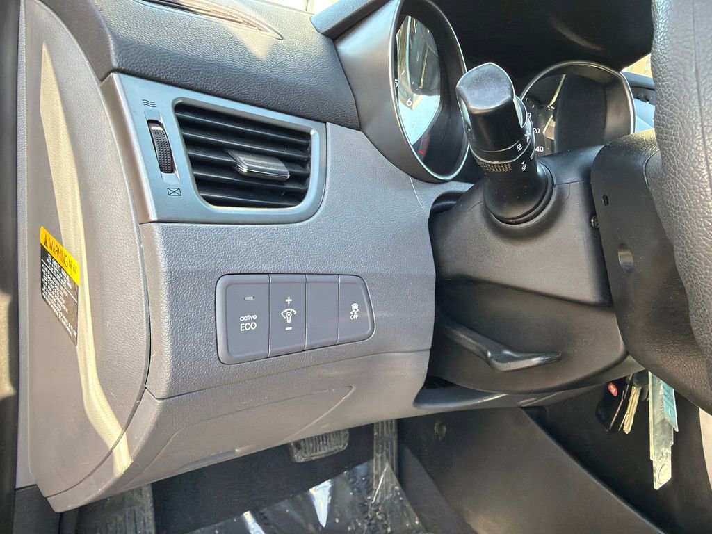 Used 2012 Hyundai Elantra GLS w/ Preferred Pkg 3 image 25