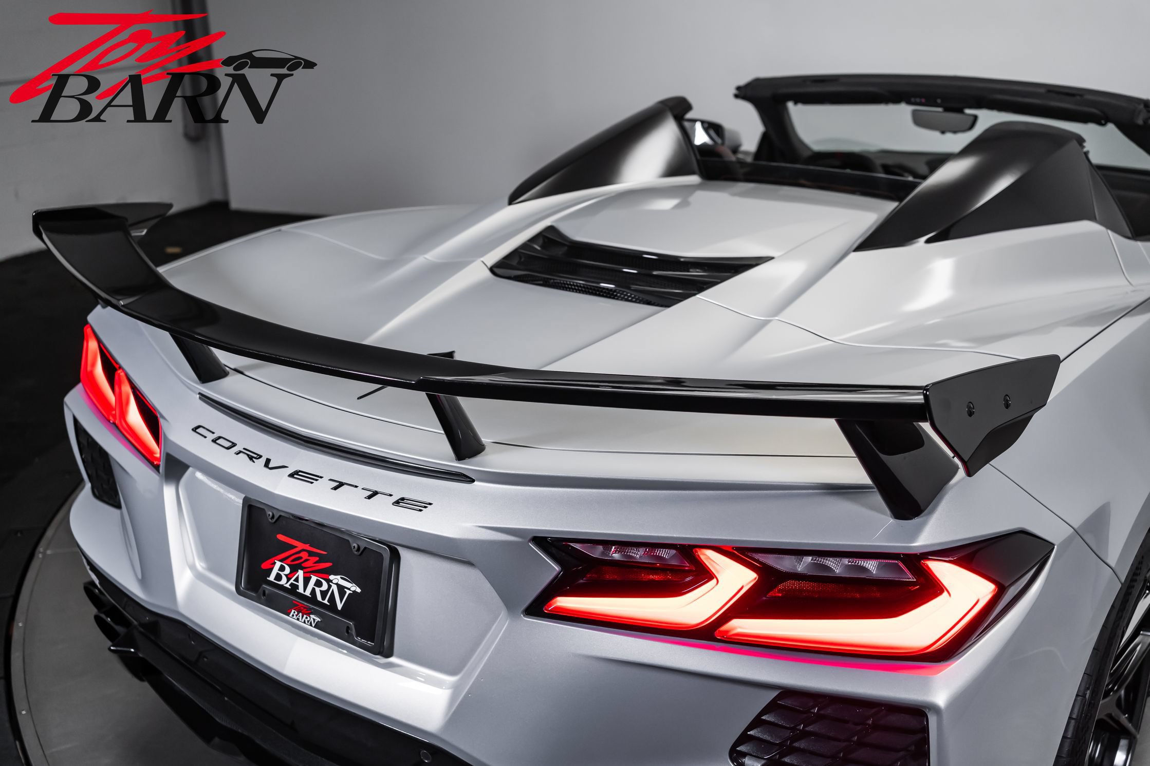 Used 2021 Chevrolet Corvette Stingray Premium Conv w/ Z51 Performance Package RWD image 22