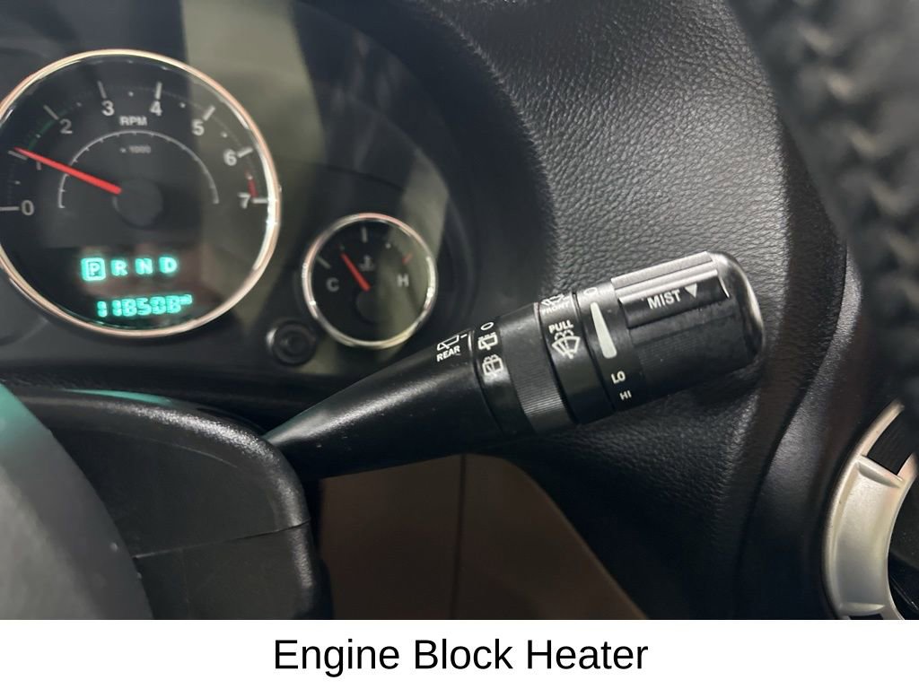 Used 2017 Jeep Wrangler Unlimited Sahara w/ Connectivity Group image 35