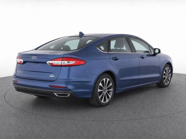 Used 2019 Ford Fusion SE AWD/4WD image 4