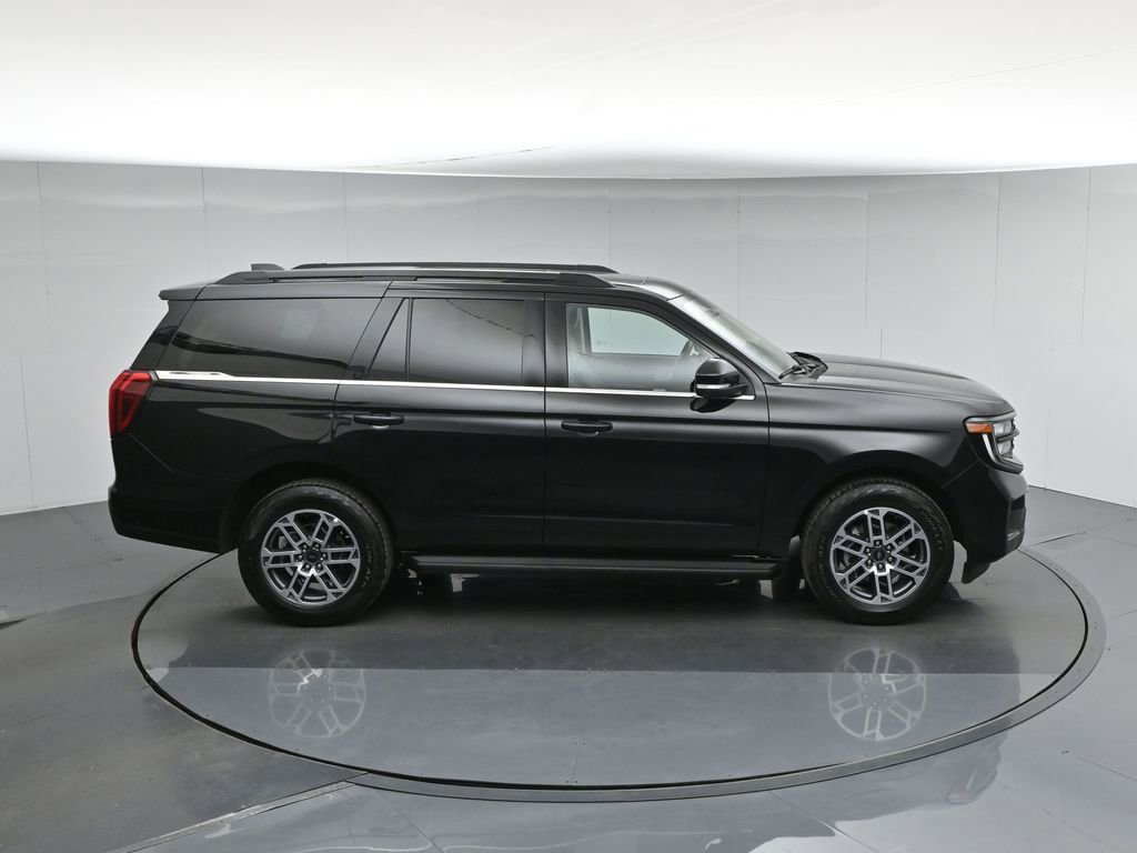 Used 2025 Ford Expedition Active AWD/4WD image 45