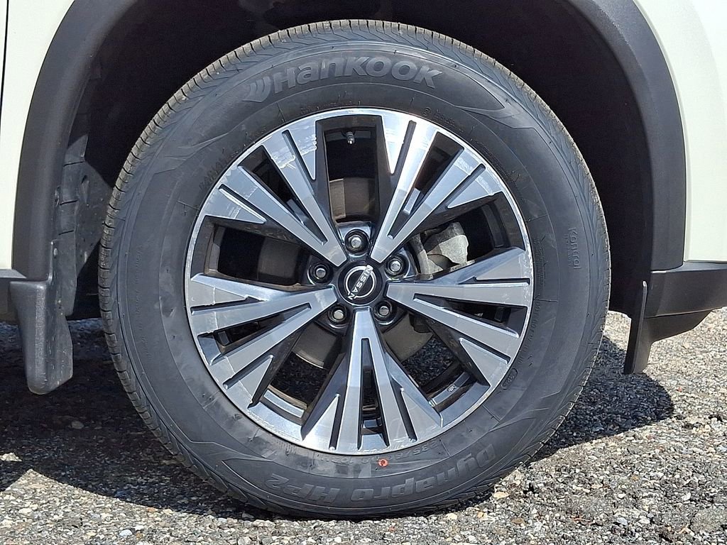 Certified 2023 Nissan Rogue SV AWD/4WD image 10