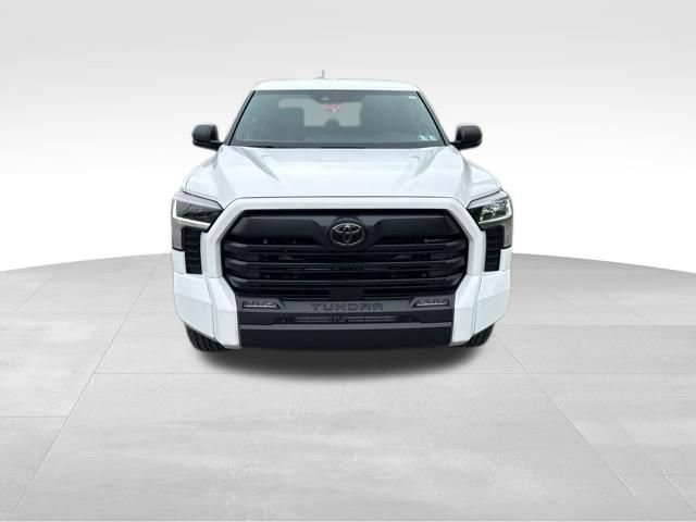 New 2026 Toyota Tundra SR5 w/ SR5 Convenience Package AWD/4WD image 9