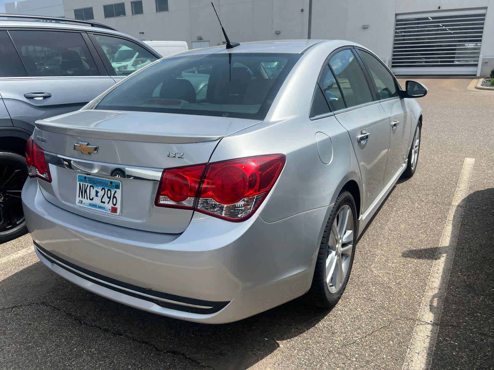 Used 2014 Chevrolet Cruze LTZ w/ RS Package FWD image 3