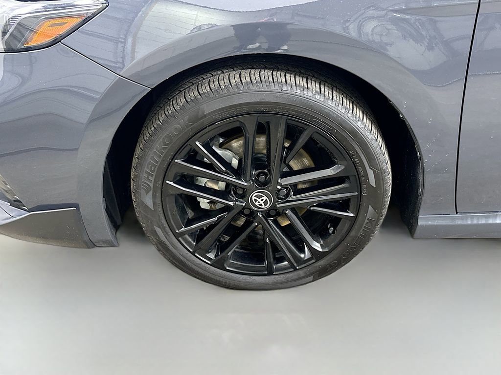 Used 2025 Toyota Camry SE image 8