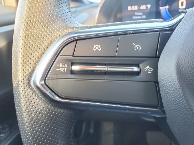 Certified 2025 Chevrolet Equinox EV LT FWD image 23