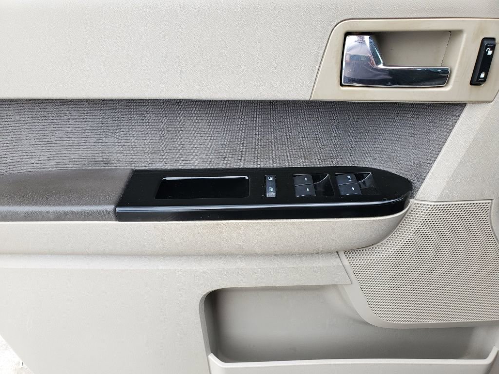 Used 2009 MAZDA Tribute i Sport FWD image 14