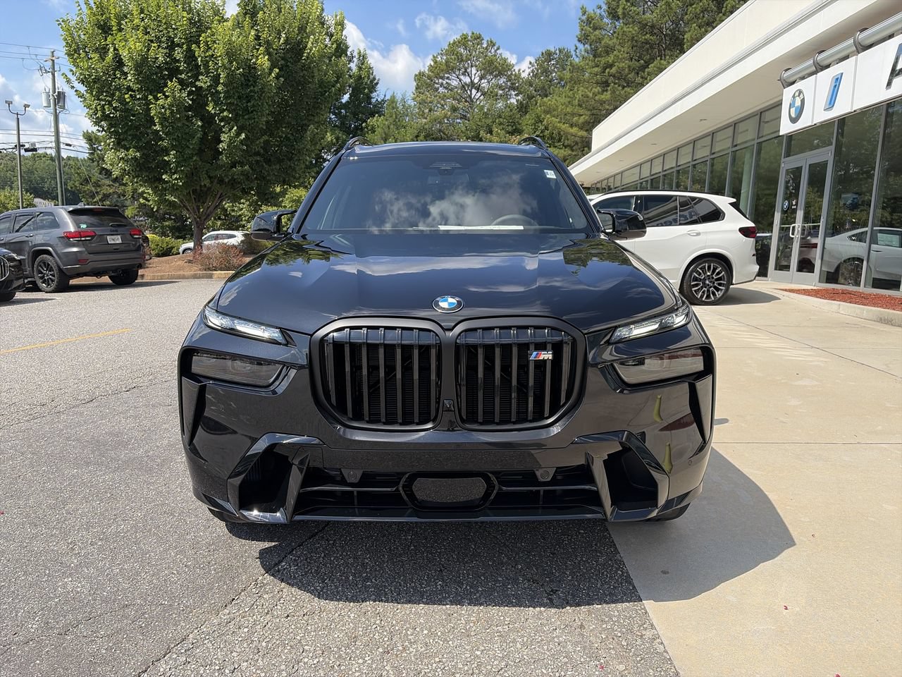 New 2027 BMW X7 M60i AWD/4WD image 3