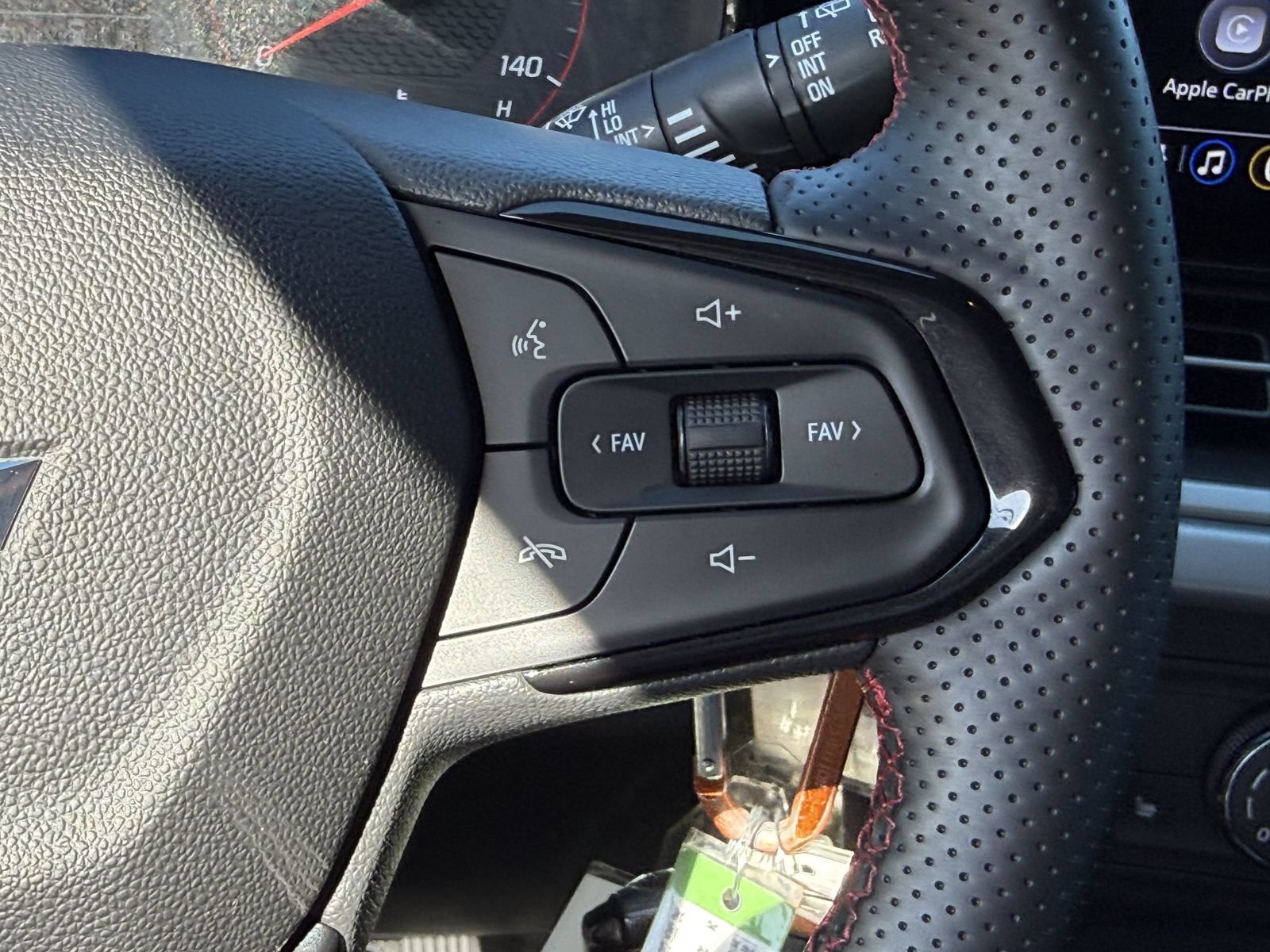 Used 2024 Chevrolet Trax RS w/ Driver Confidence Package FWD image 34