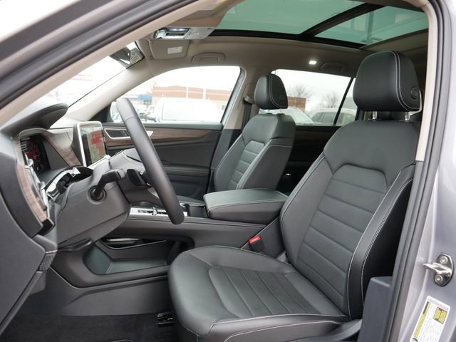 Certified 2025 Volkswagen Atlas SEL image 15