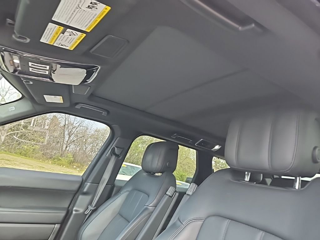 Used 2021 Land Rover Range Rover Sport HSE Silver Edition image 16