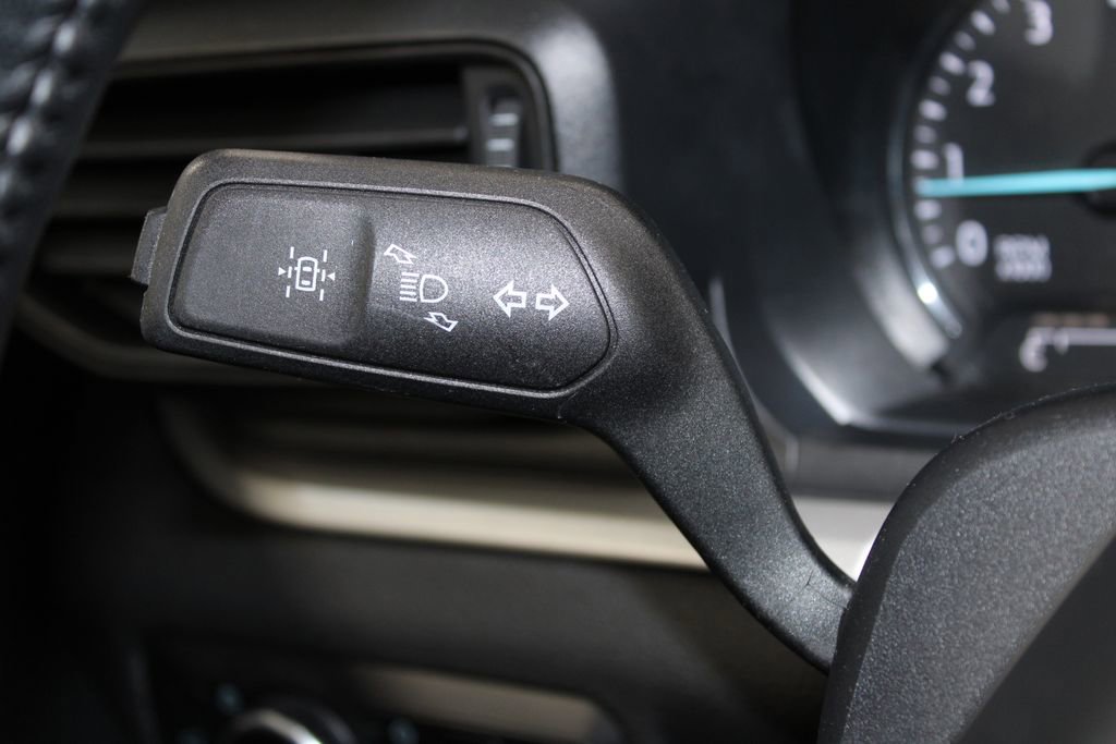 Used 2023 Ford Explorer XLT image 40