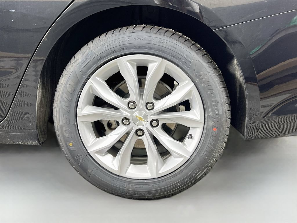 Used 2023 Chevrolet Malibu LT FWD image 34