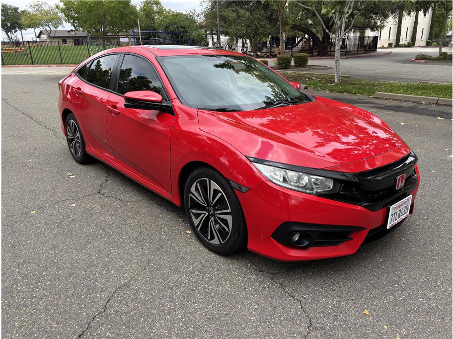 Used 2016 Honda Civic EX-T image 3