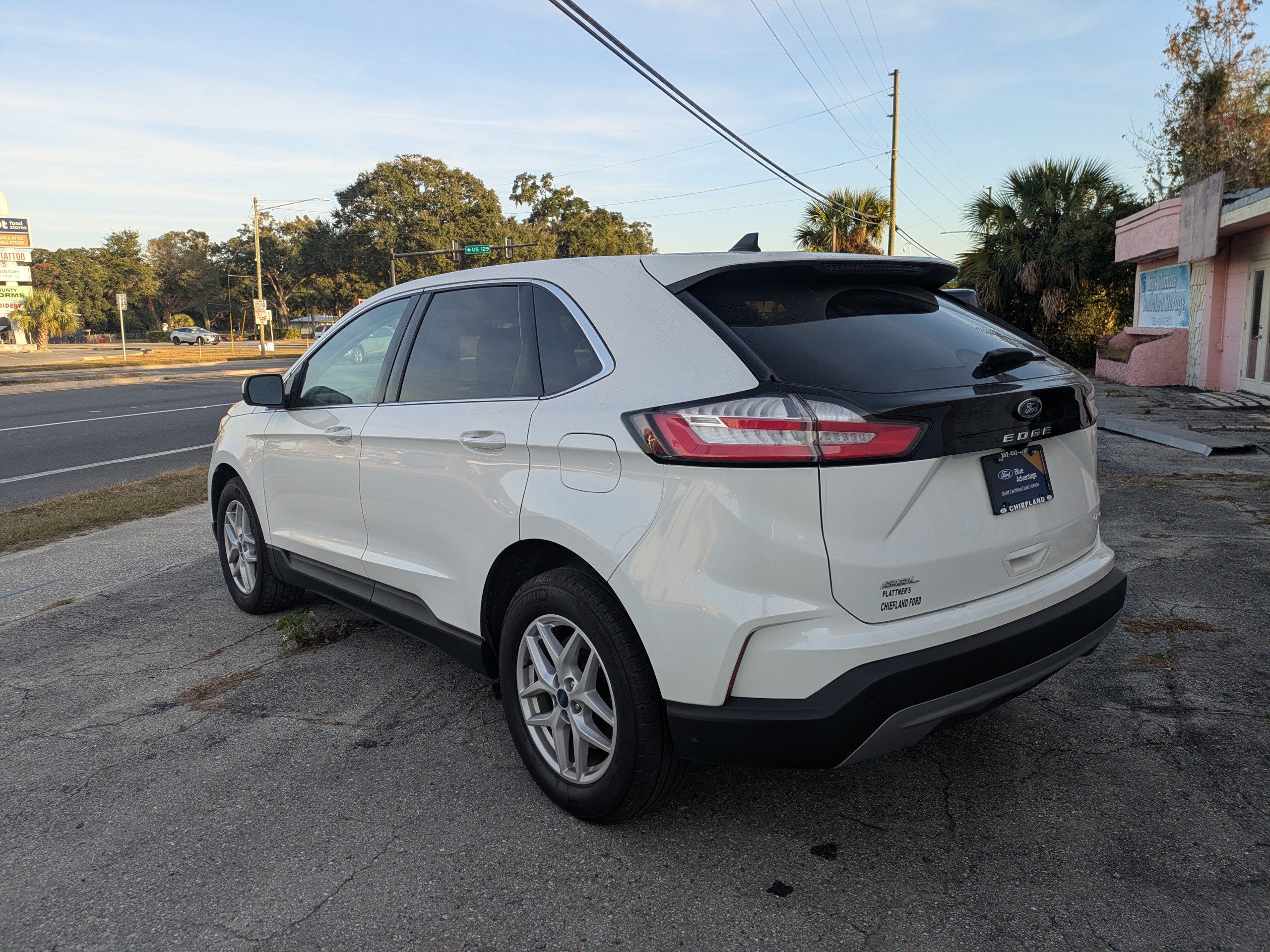 Used 2022 Ford Edge SEL w/ Convenience Package AWD/4WD image 6