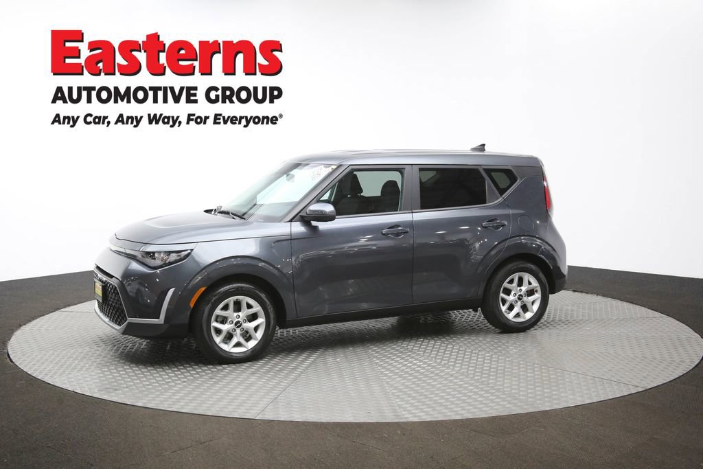 Used 2023 Kia Soul LX w/ LX Technology Package image 57