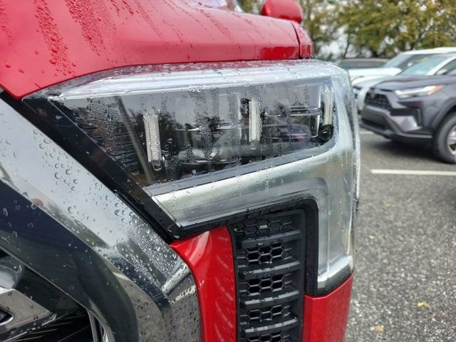 Used 2025 Toyota Tundra Platinum AWD/4WD image 16