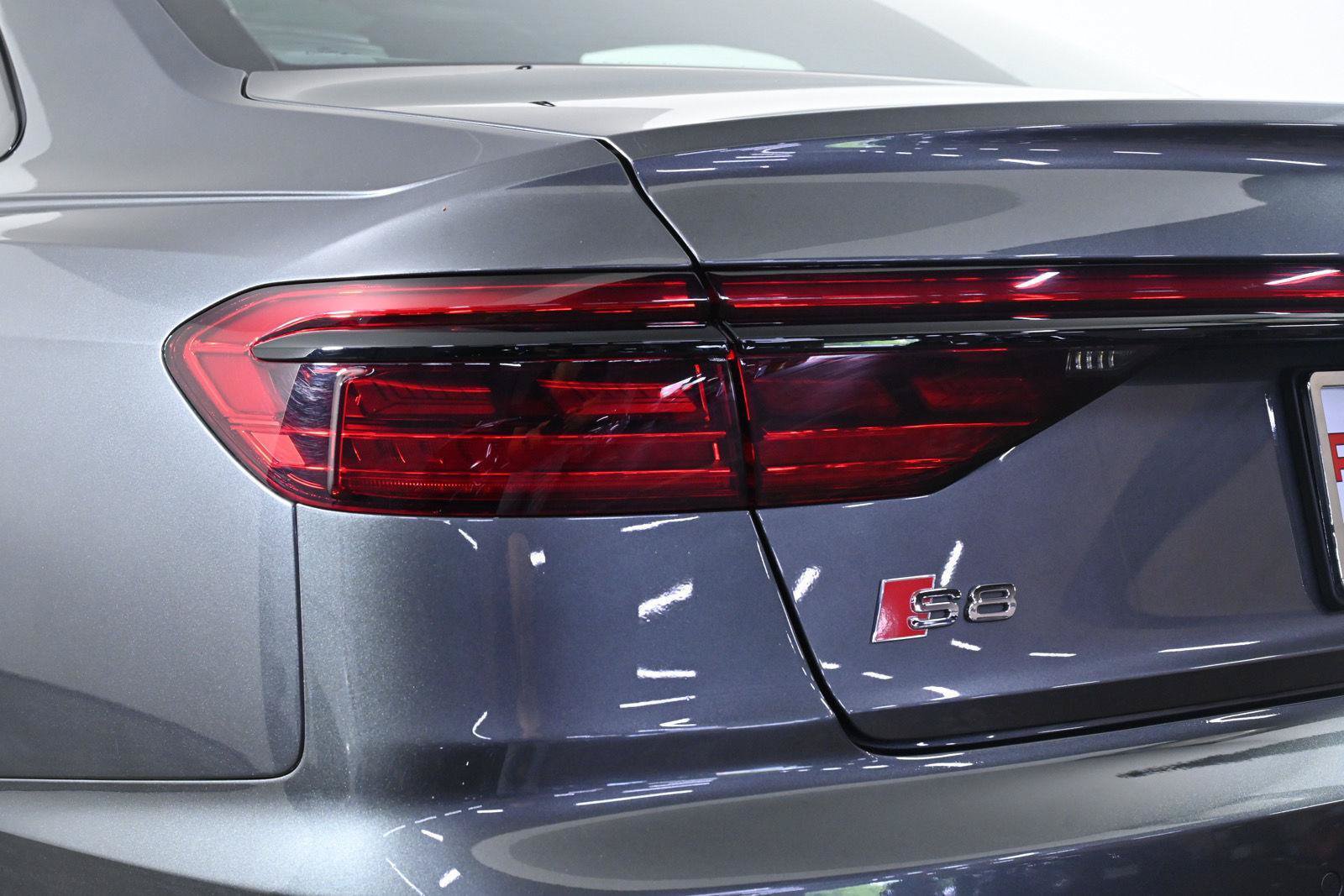 Used 2020 Audi S8 L w/ S8 Executive Package AWD/4WD image 6