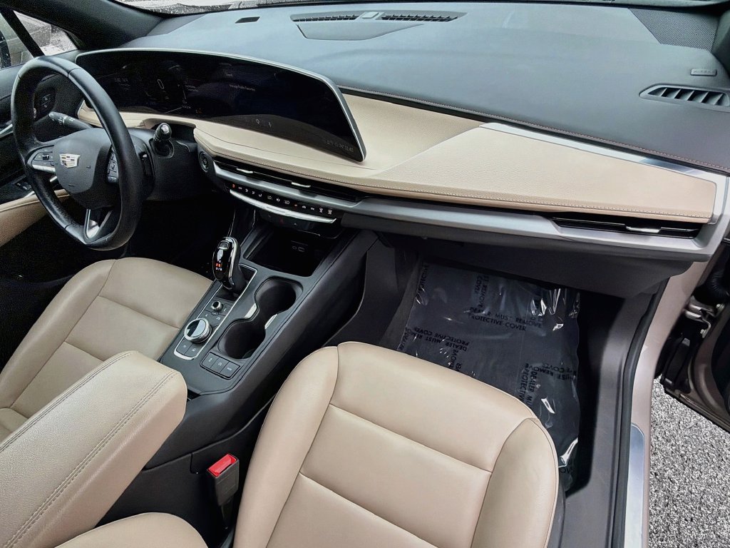 Used 2024 Cadillac XT4 Luxury FWD image 14