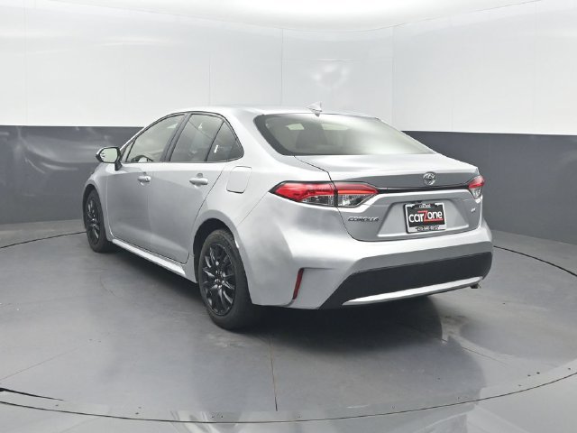 Used 2022 Toyota Corolla LE FWD image 28