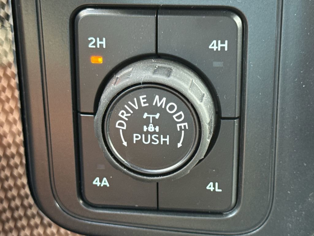 New 2025 Ford F150 Lariat w/ Equipment Group 502A High image 36