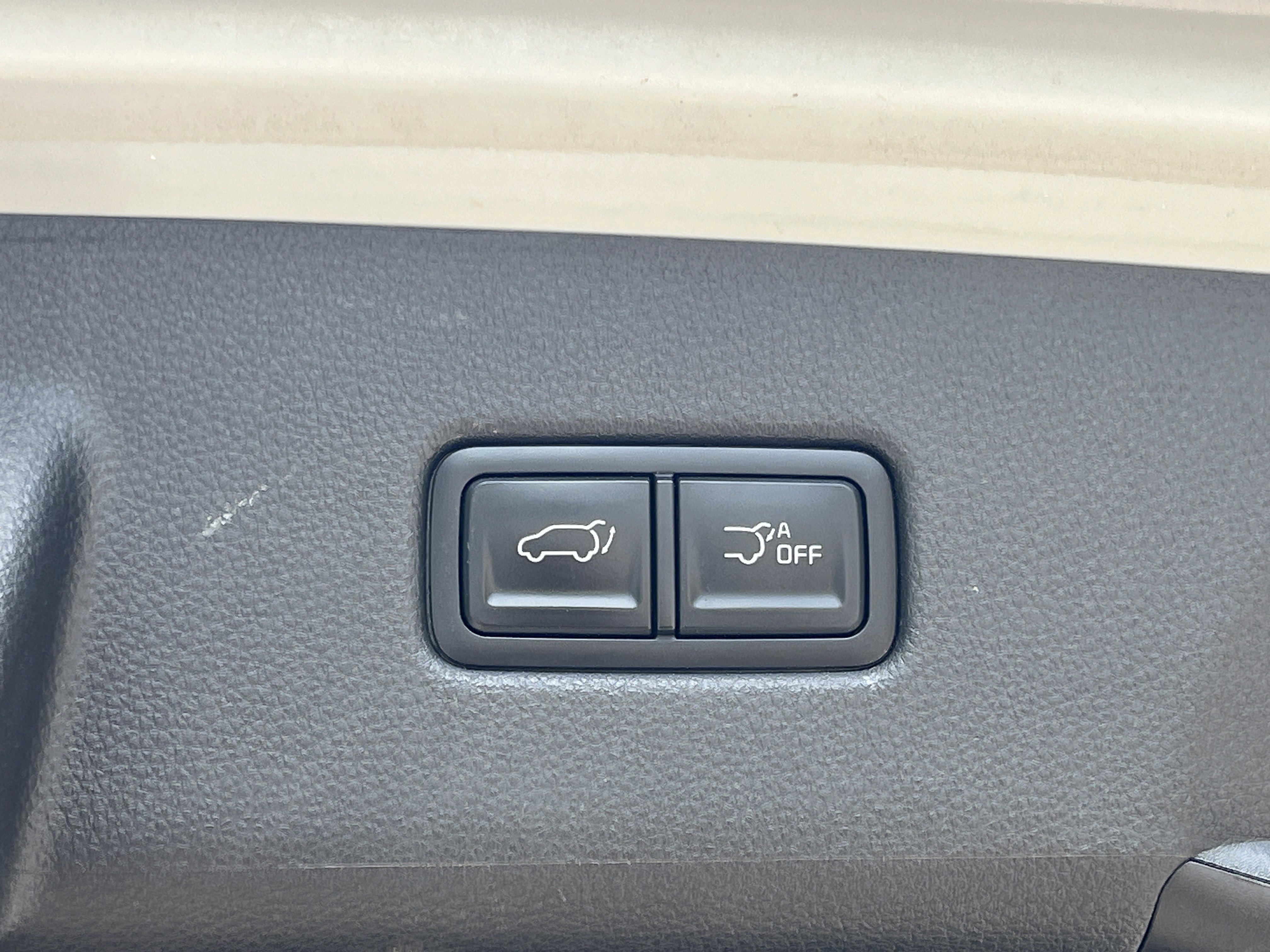 Used 2022 Kia Carnival EX FWD image 28