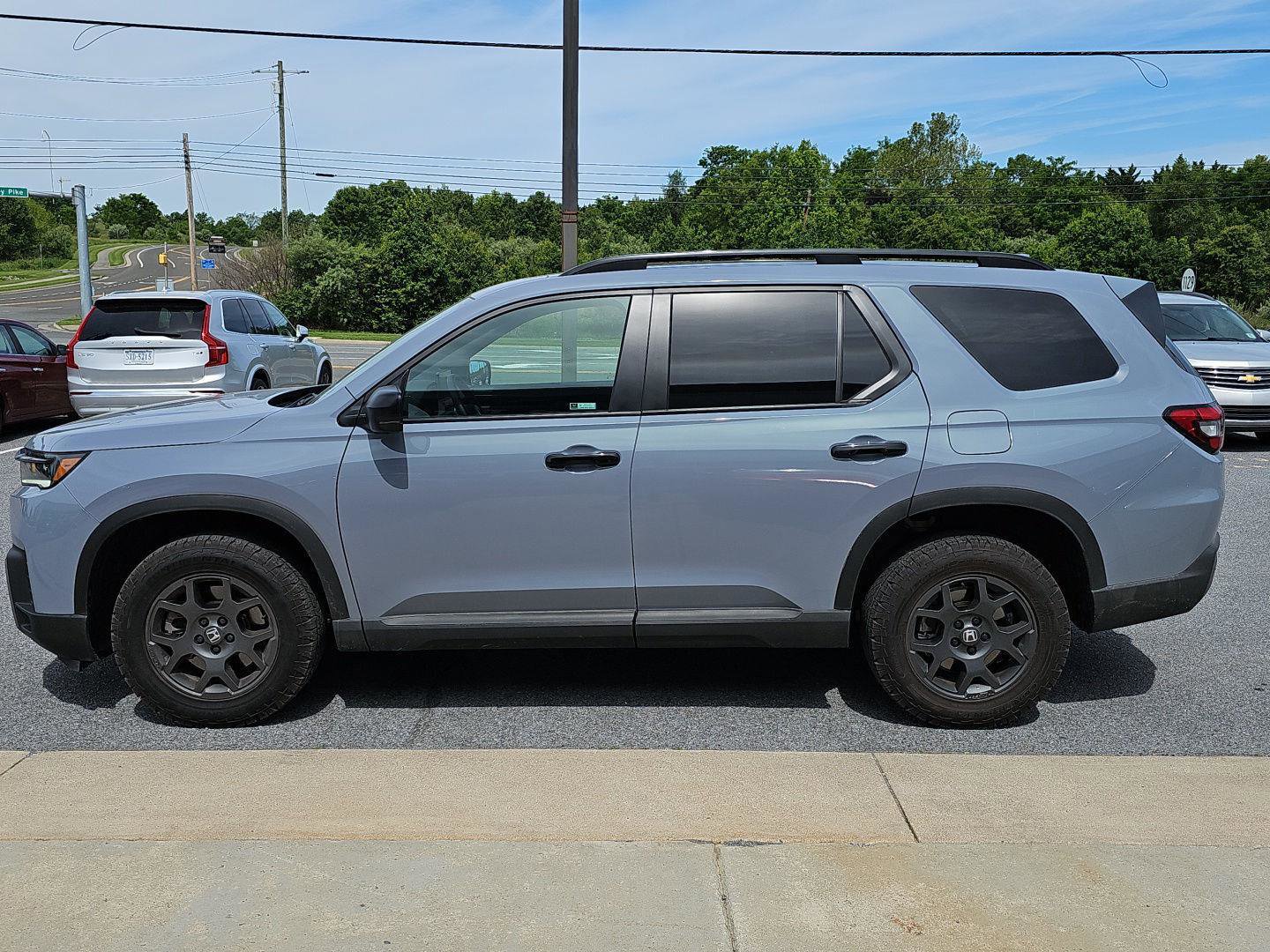 Used 2026 Honda Pilot TrailSport image 3