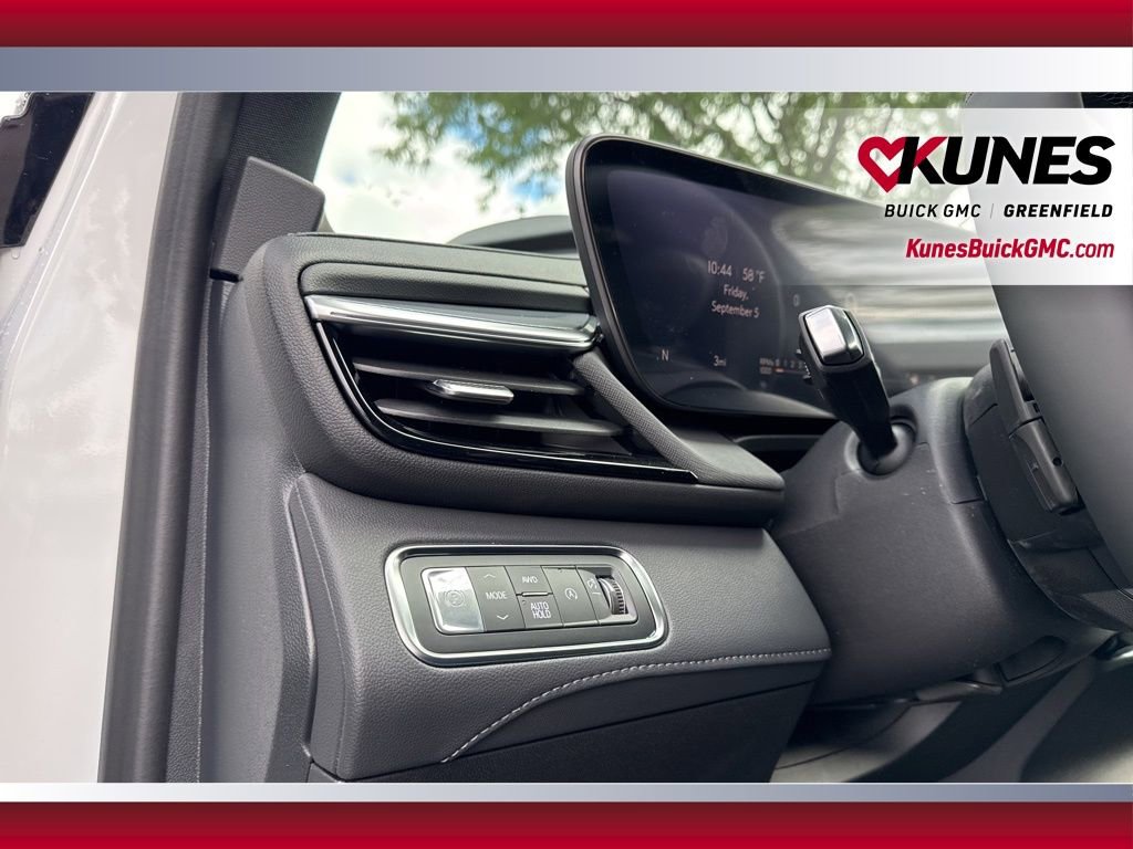 New 2026 Buick Enclave Sport Touring w/ LPO, Floor Liner Package image 17