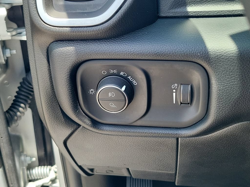 Used 2026 RAM 2500 Big Horn AWD/4WD image 23