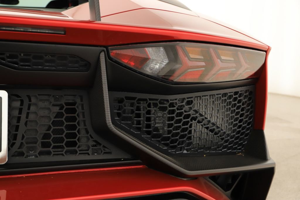 Used 2016 Lamborghini Aventador LP 750-4 Superveloce image 39