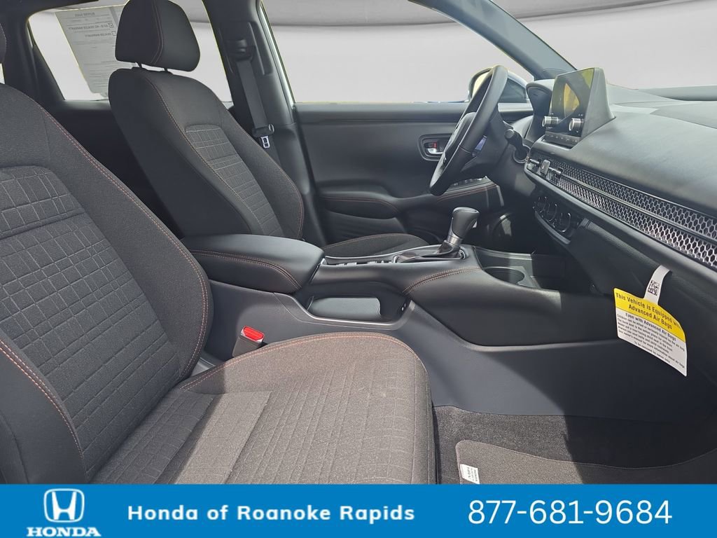 Used 2025 Honda HR-V Sport image 17
