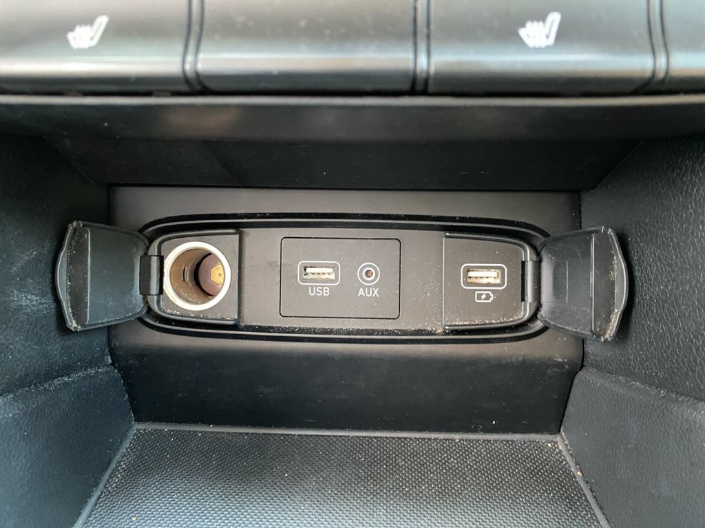 Used 2020 Hyundai Santa Fe SEL w/ Cargo Package FWD image 19