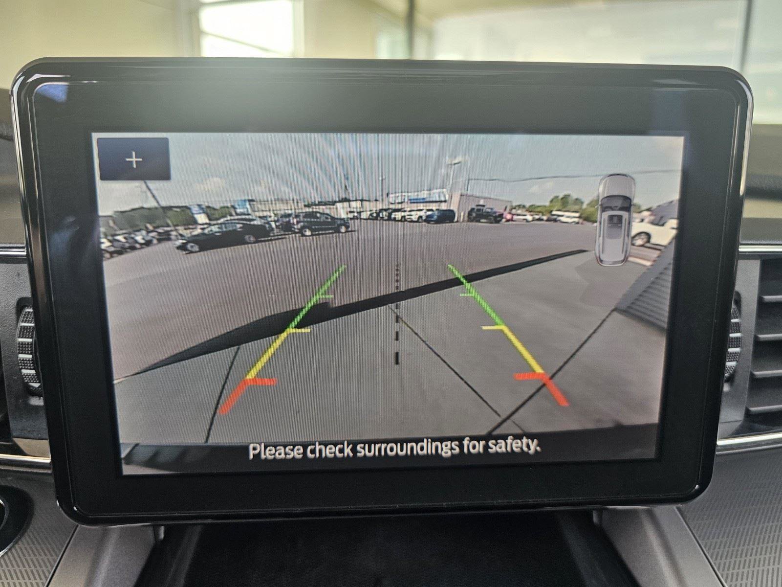 Used 2022 Ford Explorer XLT w/ Equipment Group 202A image 28