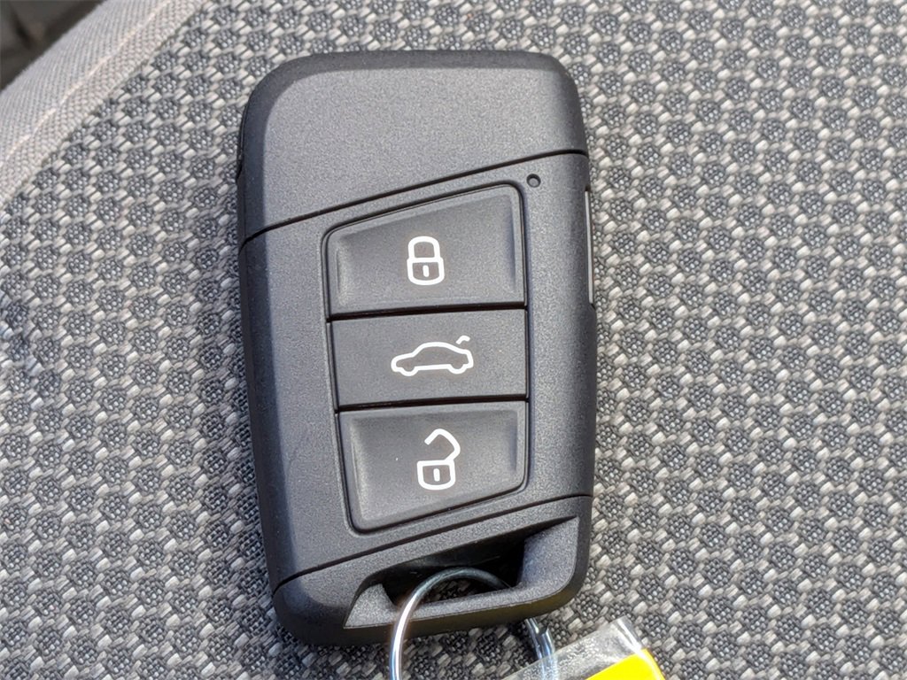 Used 2024 Volkswagen Taos S image 33