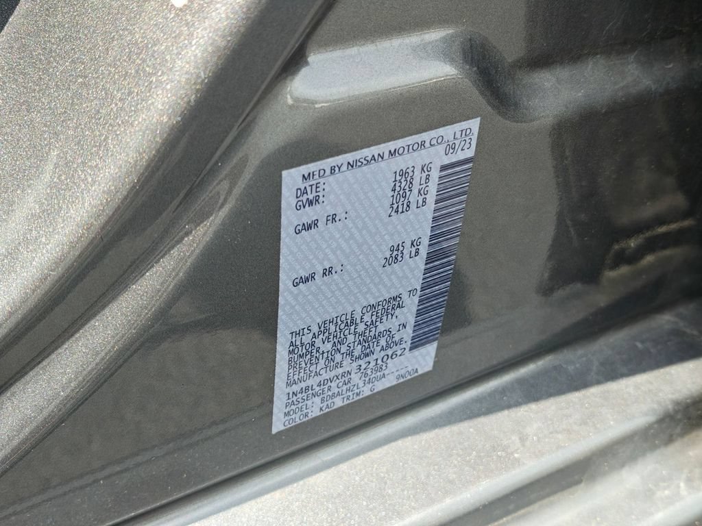 Used 2024 Nissan Altima 2.5 SV FWD image 36