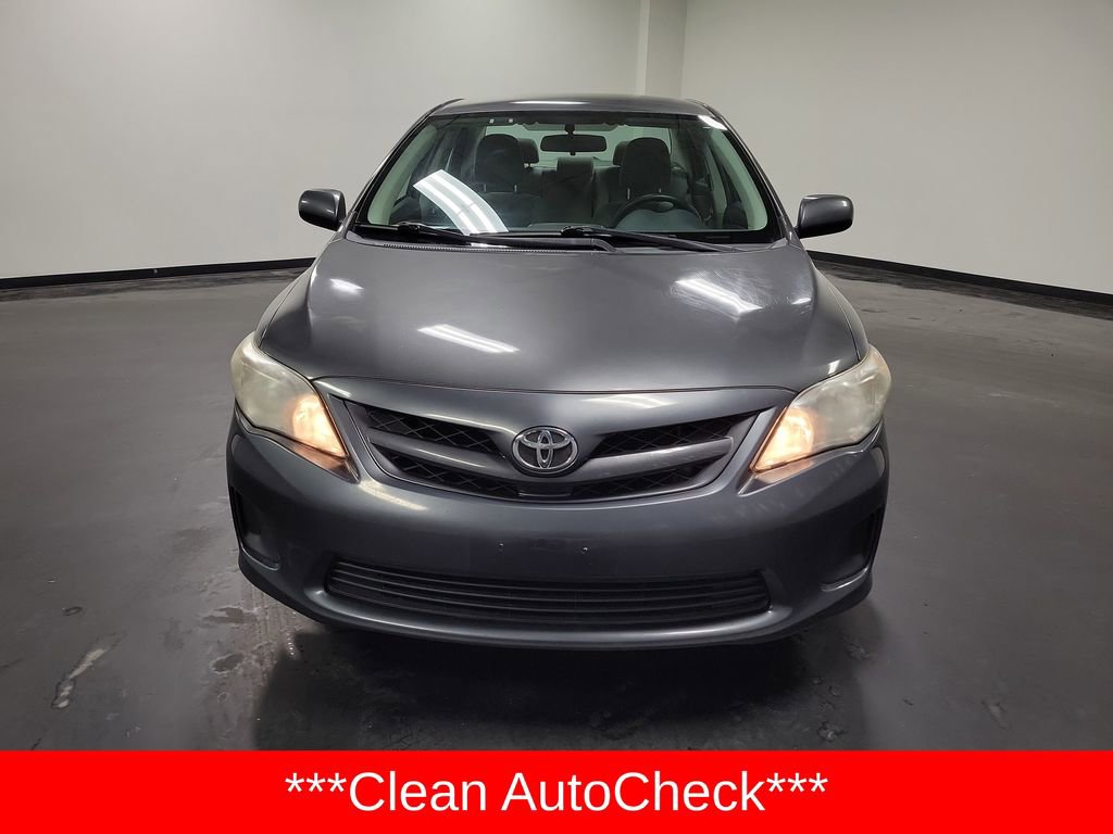 Used 2011 Toyota Corolla LE image 2