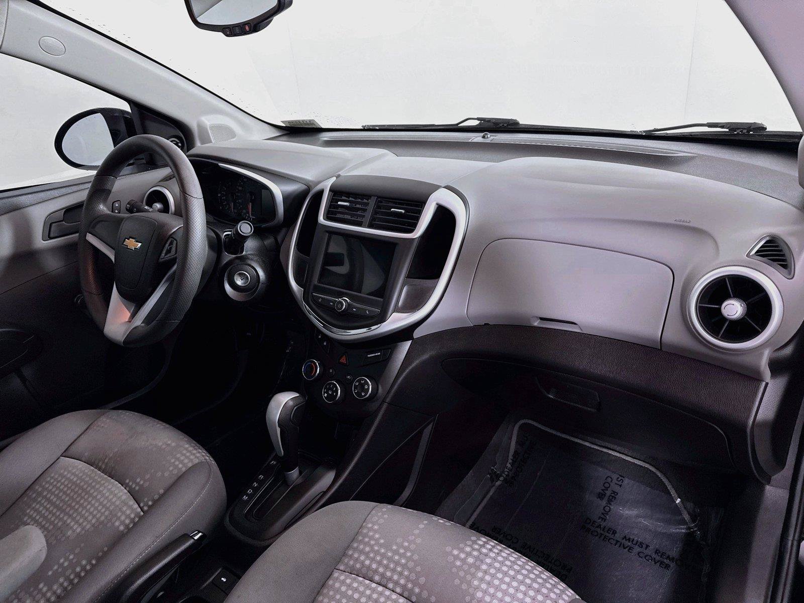 Used 2018 Chevrolet Sonic LS FWD image 35