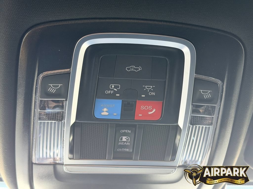 New 2026 RAM 2500 Laramie w/ Night Edition AWD/4WD image 30